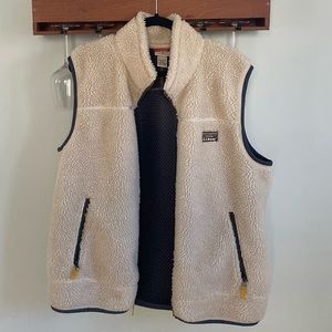 LL Bean Furry Cream Vest XL